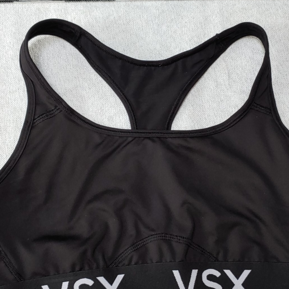 Victoria Secrets Sports Bra Size M